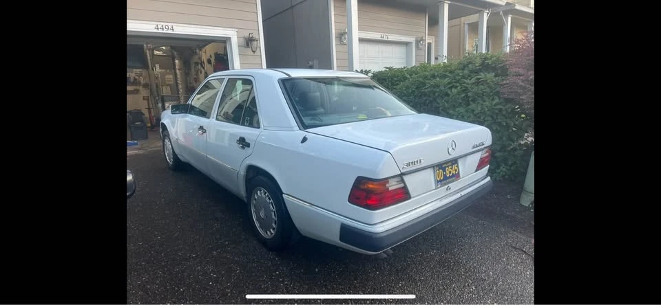 1992 Mercedes-Benz W124 E-Class - Image 2 of 8
