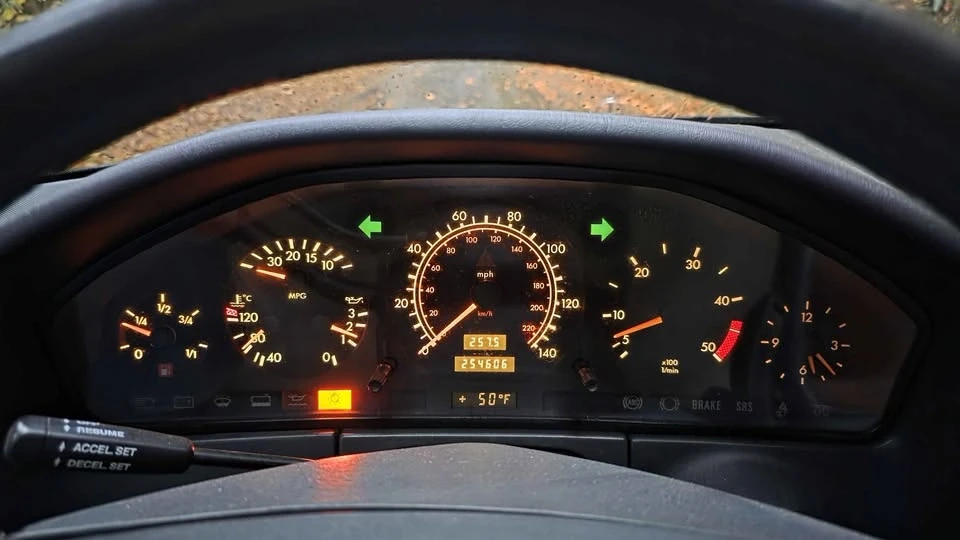 1992 Mercedes-Benz W124 E-Class - Image 4 of 8