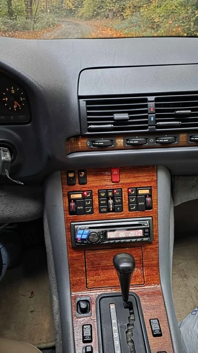 1992 Mercedes-Benz W124 E-Class - Image 5 of 8