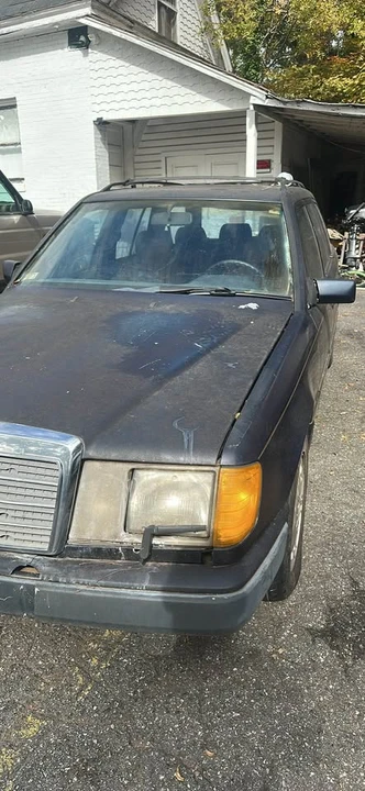 1992 Mercedes-Benz W124 E-Class - Image 2 of 6