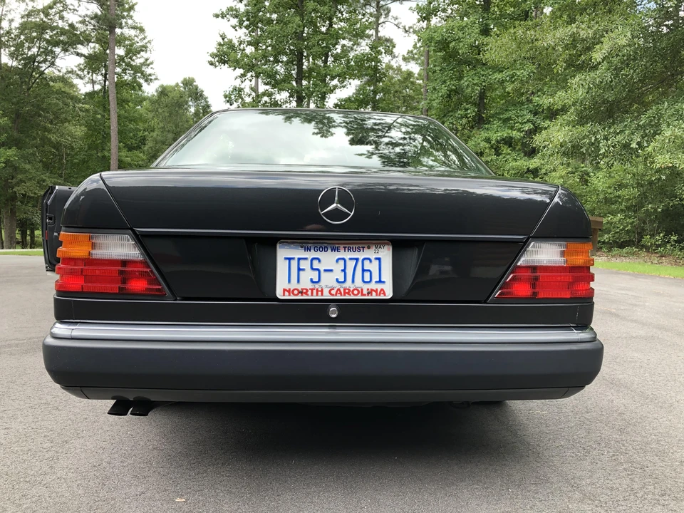 1992 Mercedes-Benz W124 E-Class - Image 16 of 31