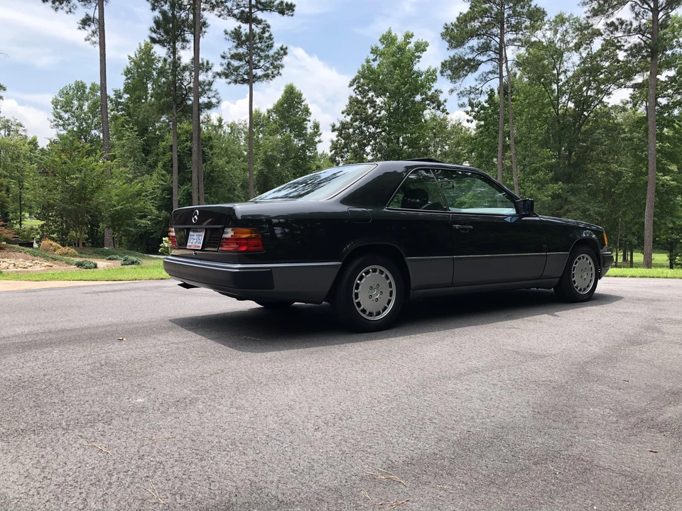 1992 Mercedes-Benz W124 E-Class - Image 19 of 31