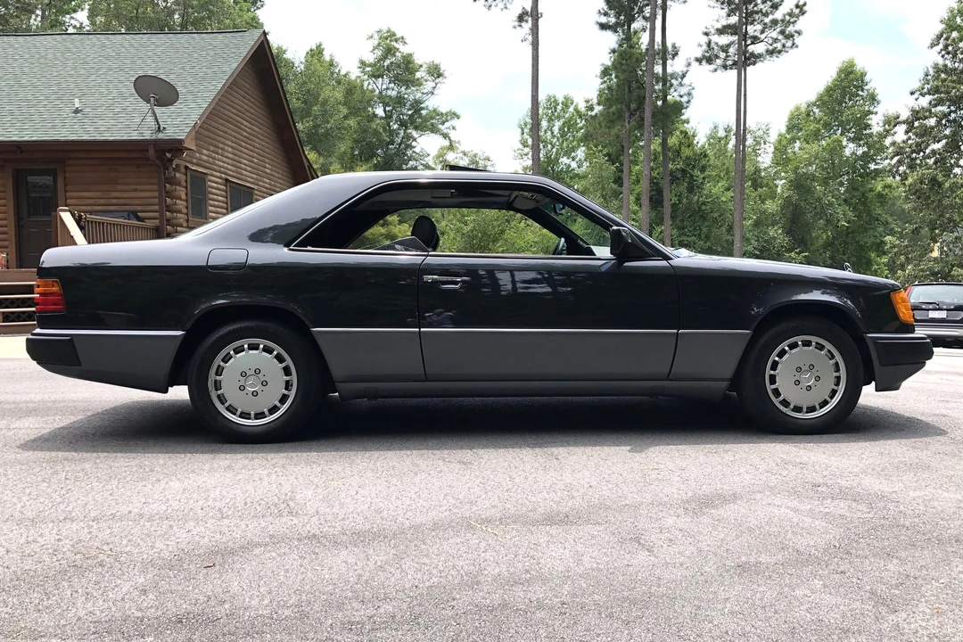 1992 Mercedes-Benz W124 E-Class - Image 3 of 31
