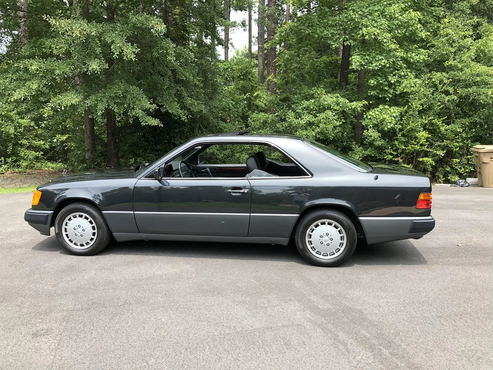 1992 Mercedes-Benz W124 E-Class - Image 12 of 31