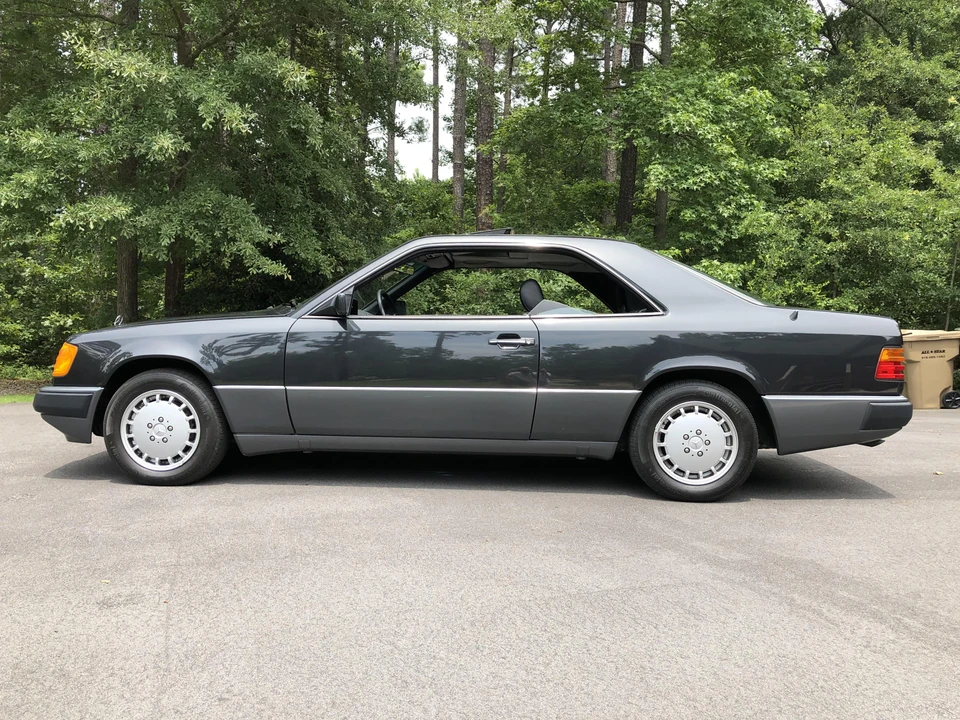 1992 Mercedes-Benz W124 E-Class - Image 11 of 31