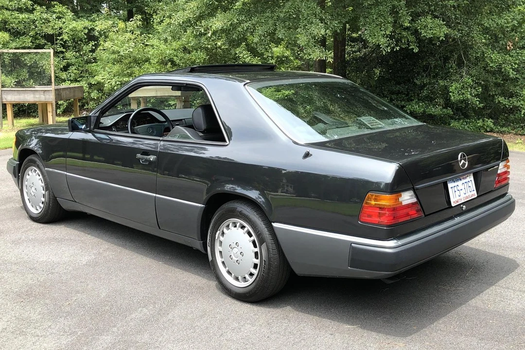 1992 Mercedes-Benz W124 E-Class - Image 4 of 31