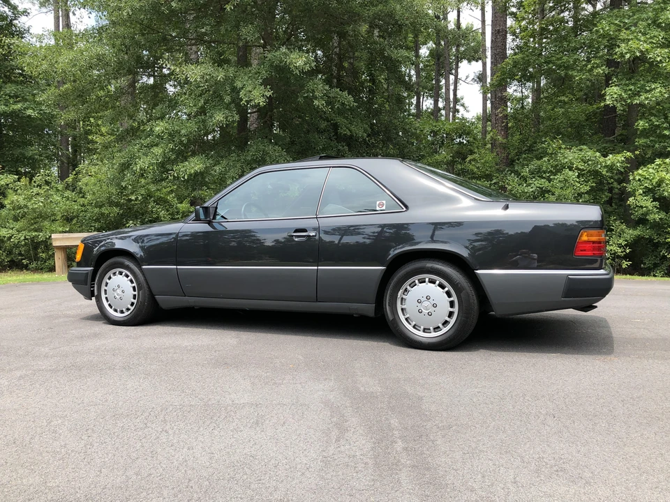 1992 Mercedes-Benz W124 E-Class - Image 13 of 31