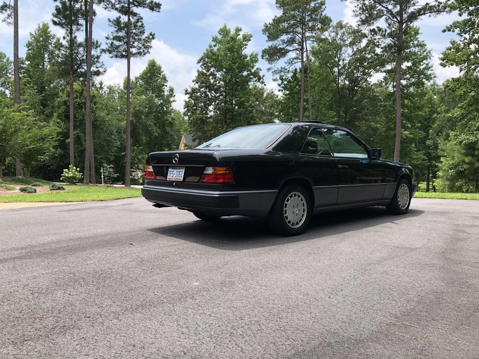 1992 Mercedes-Benz W124 E-Class - Image 18 of 31
