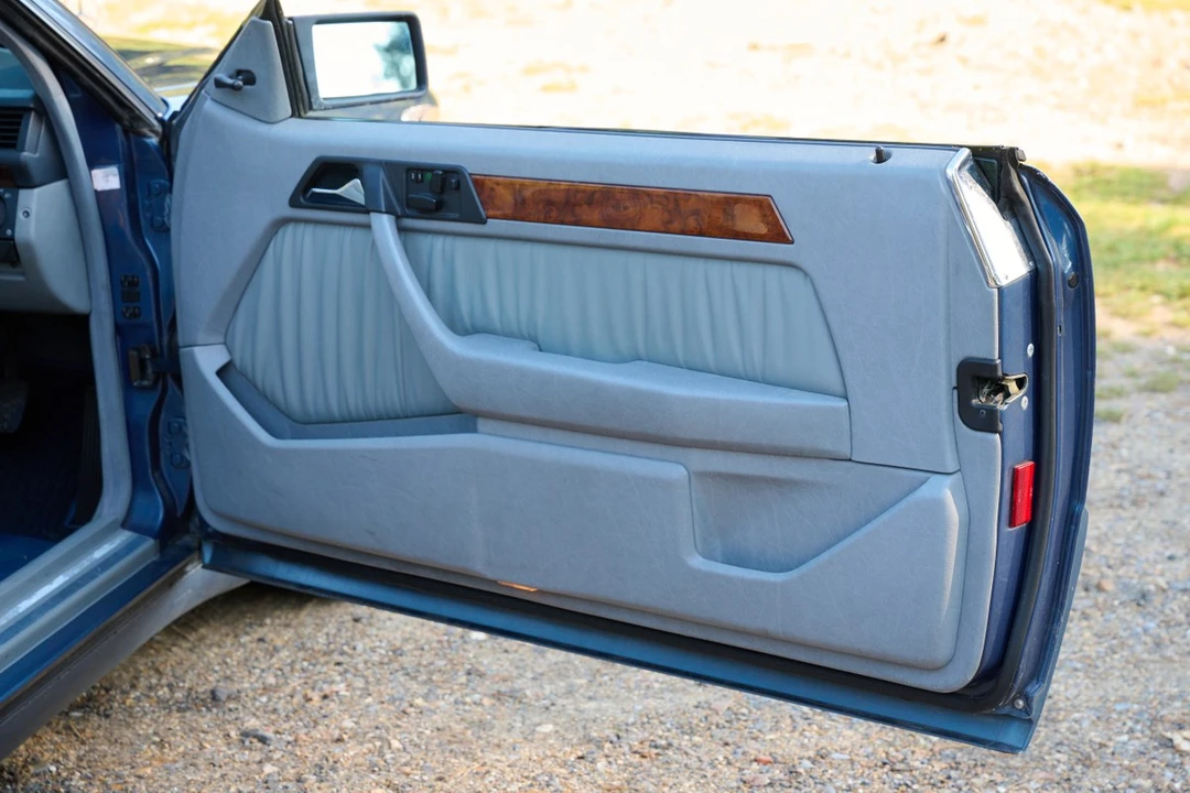 1992 Mercedes-Benz W124 E-Class - Image 25 of 30