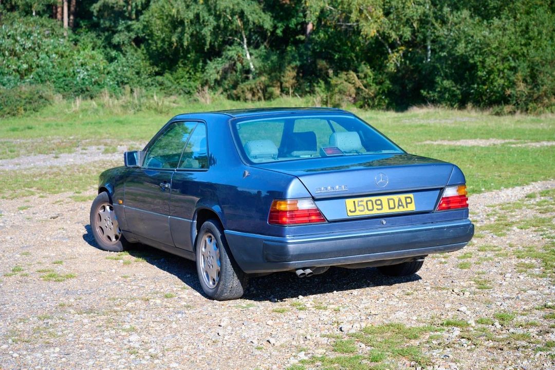 1992 Mercedes-Benz W124 E-Class - Image 10 of 30