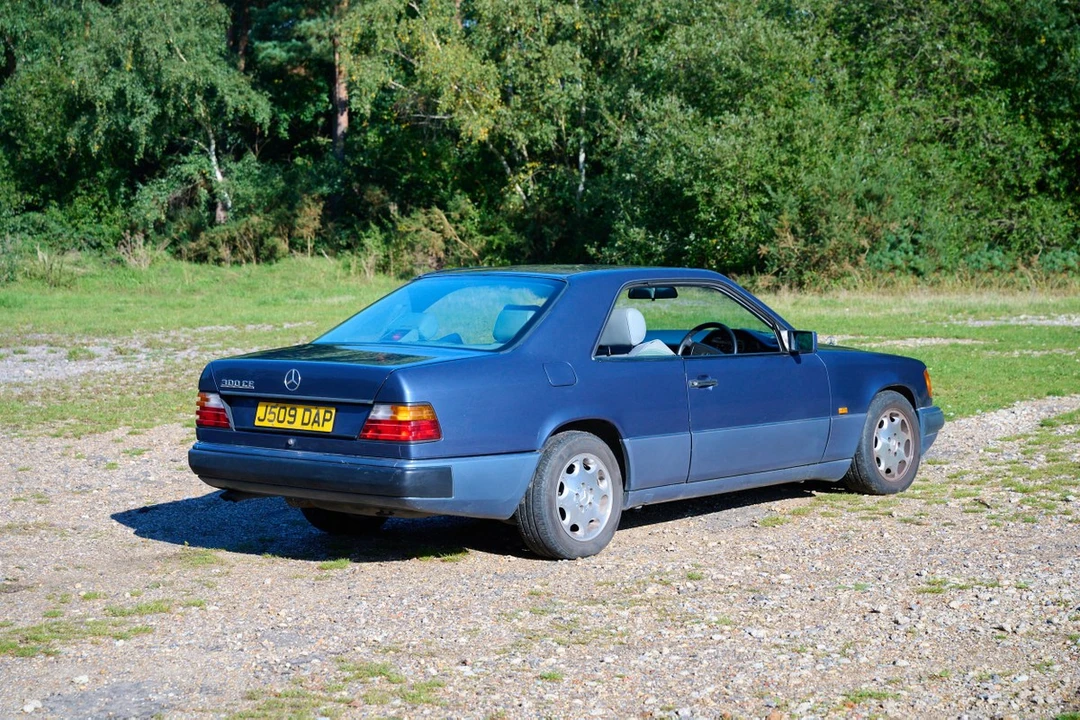 1992 Mercedes-Benz W124 E-Class - Image 16 of 30