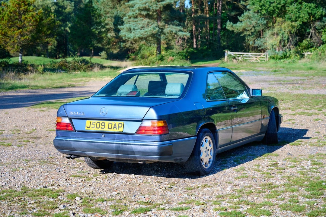 1992 Mercedes-Benz W124 E-Class - Image 11 of 30