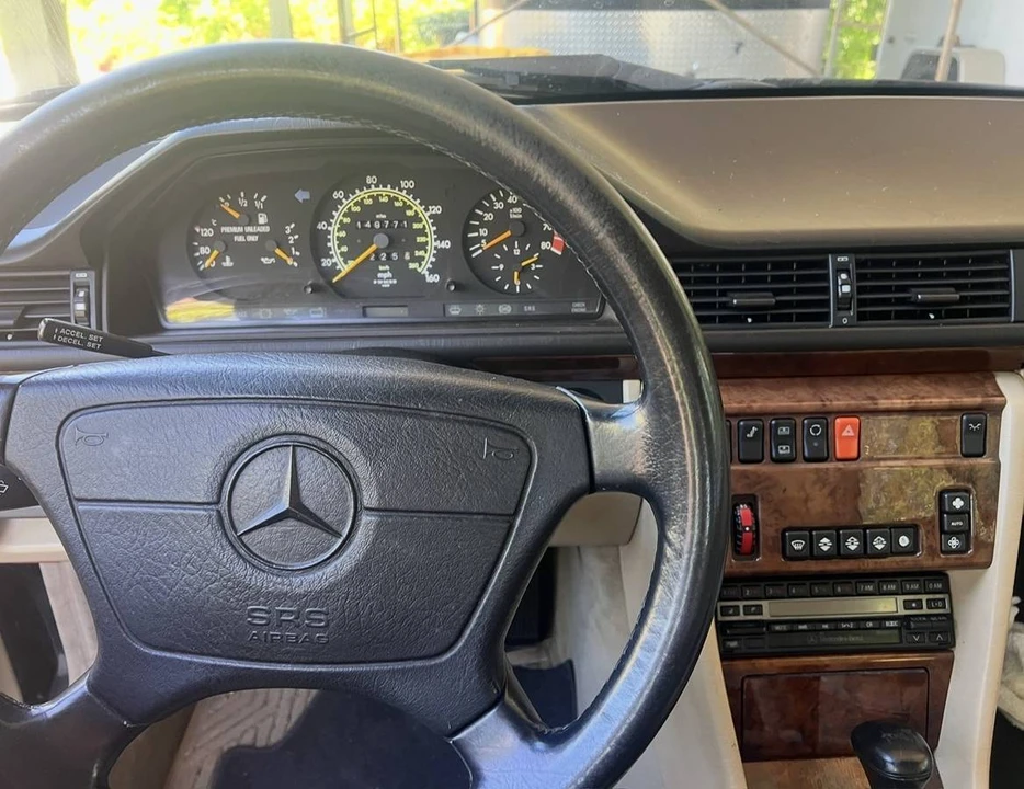 1992 Mercedes-Benz W124 E-Class - Image 3 of 7