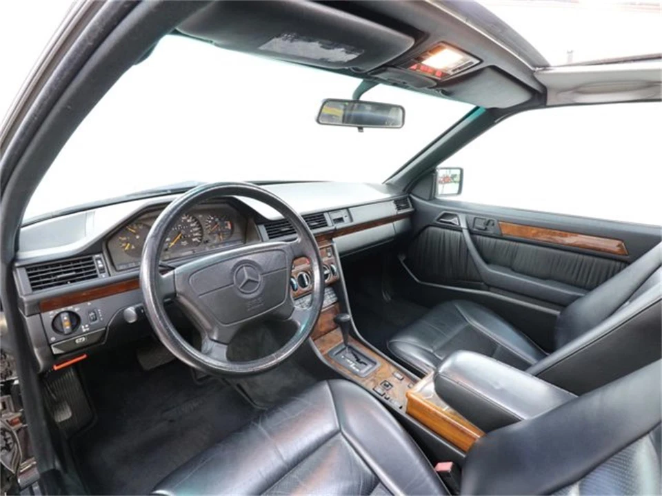 1992 Mercedes-Benz W124 E-Class - Image 9 of 31