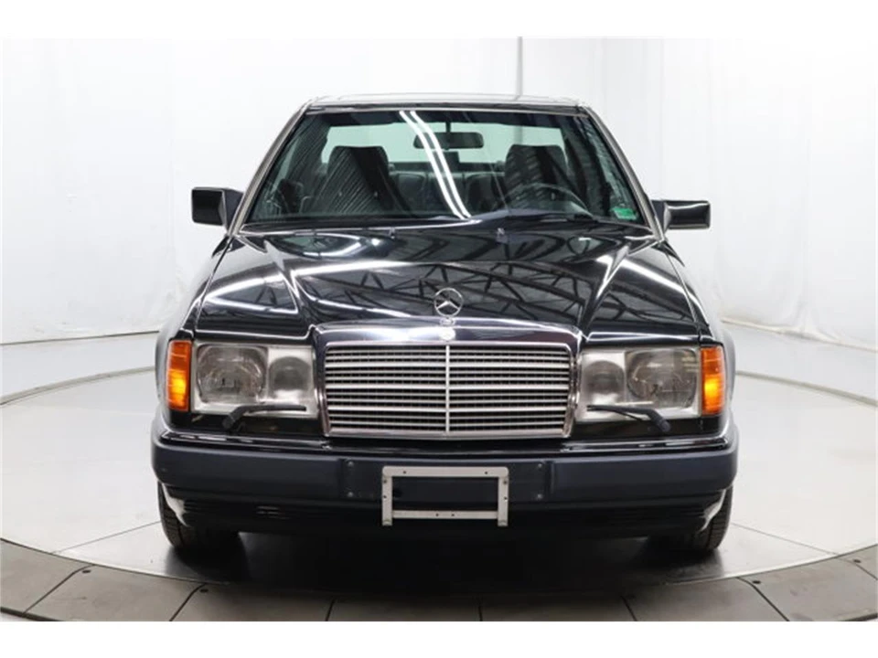 1992 Mercedes-Benz W124 E-Class - Image 3 of 31