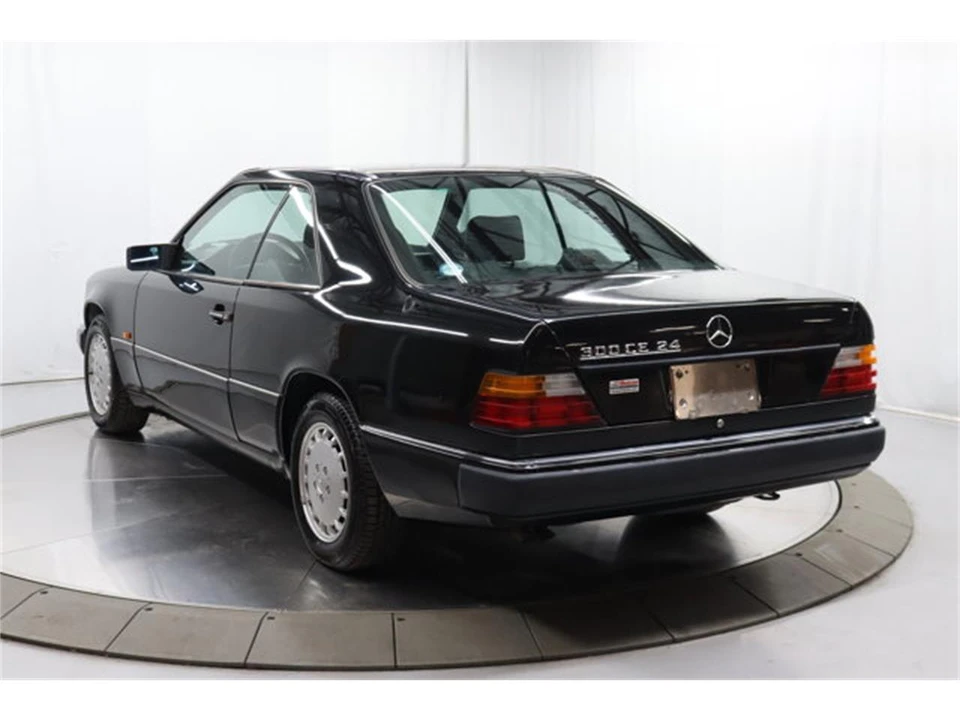 1992 Mercedes-Benz W124 E-Class - Image 5 of 31