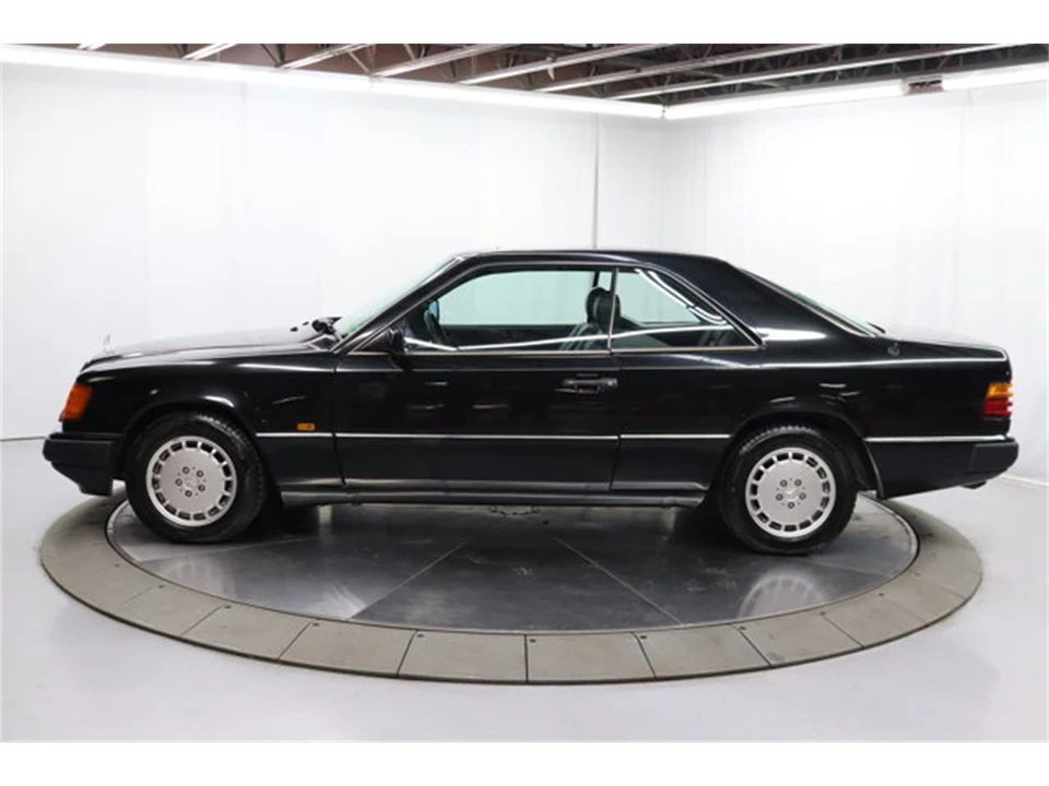 1992 Mercedes-Benz W124 E-Class - Image 4 of 31