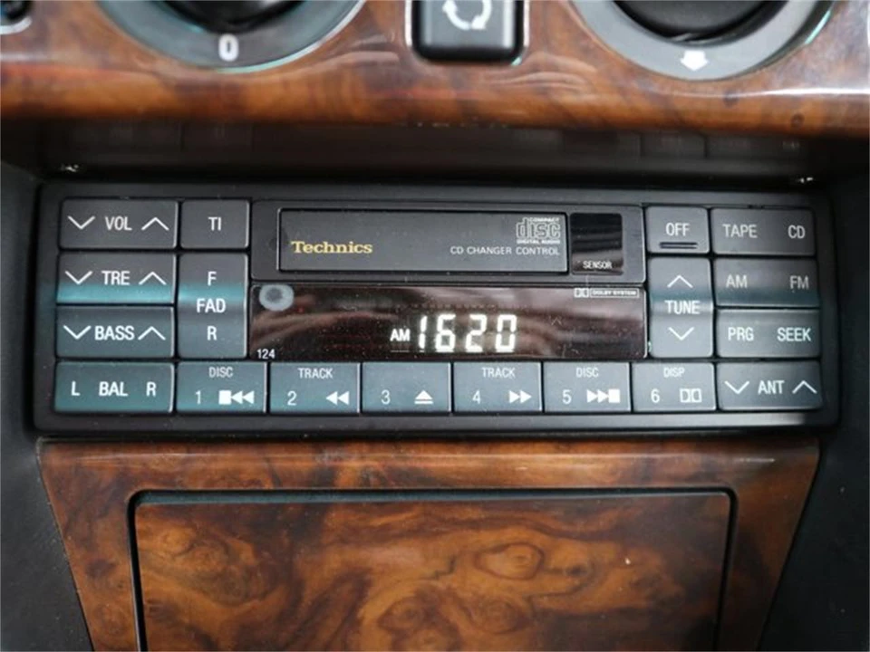 1992 Mercedes-Benz W124 E-Class - Image 13 of 31