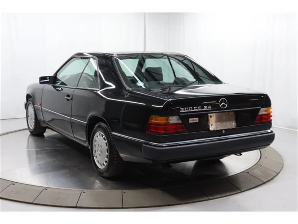 1992 Mercedes-Benz W124 E-Class - Image 5 of 31