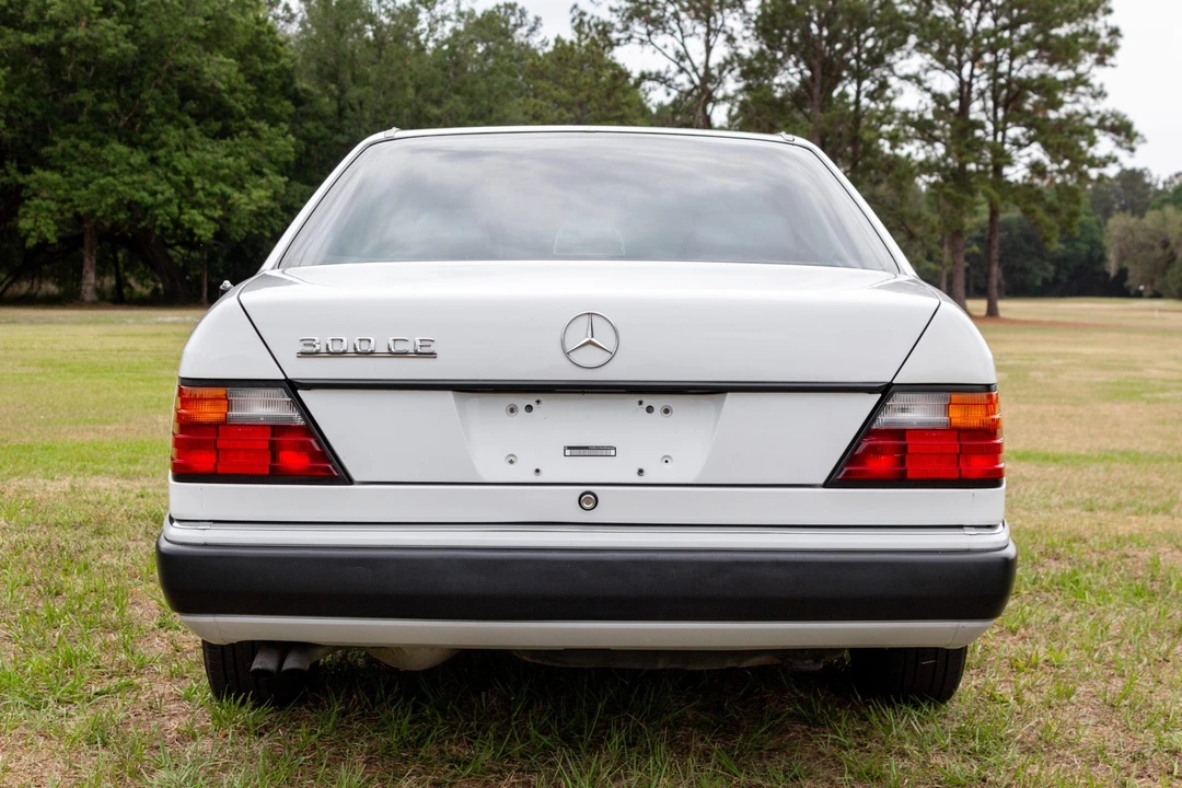 1992 Mercedes-Benz W124 E-Class - Image 7 of 31