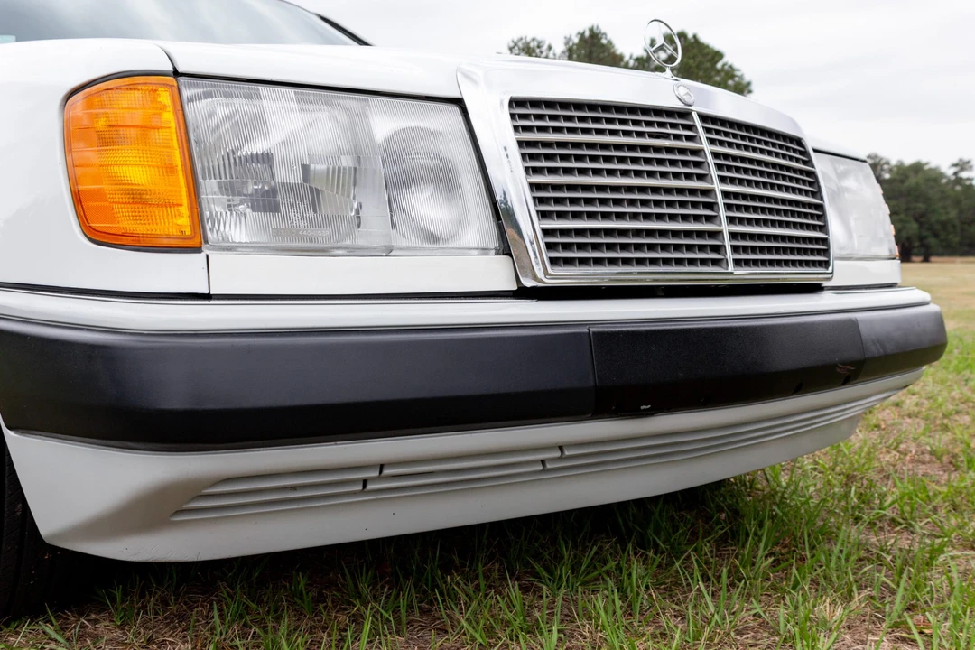 1992 Mercedes-Benz W124 E-Class - Image 12 of 31