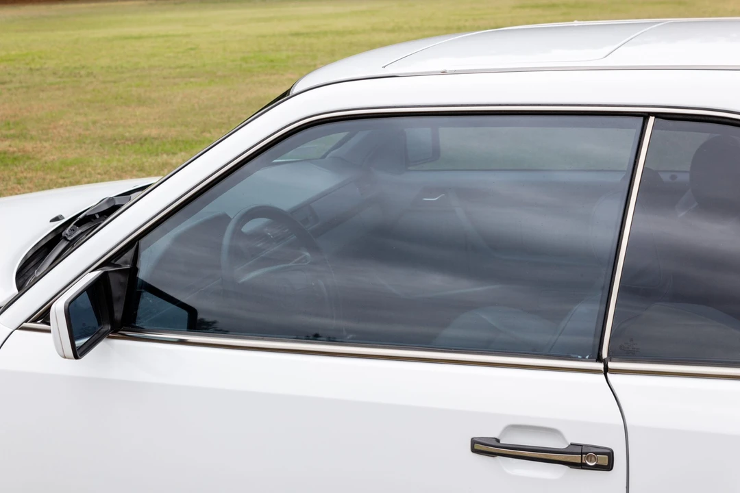 1992 Mercedes-Benz W124 E-Class - Image 30 of 31