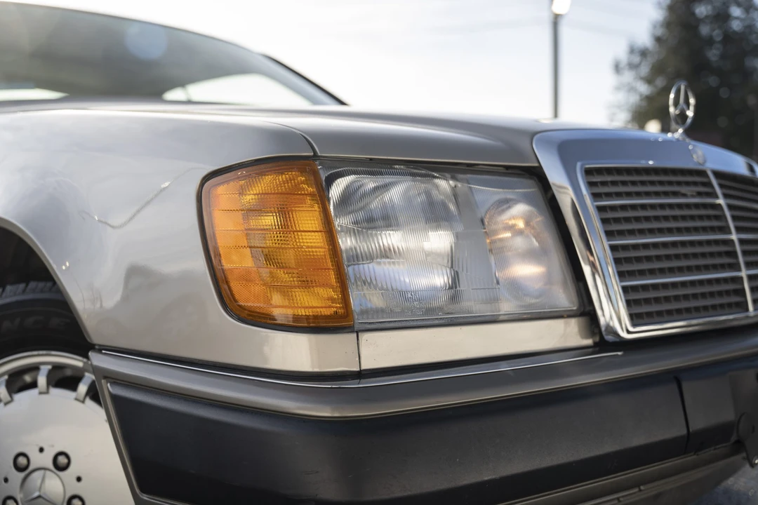 1992 Mercedes-Benz W124 E-Class - Image 9 of 31