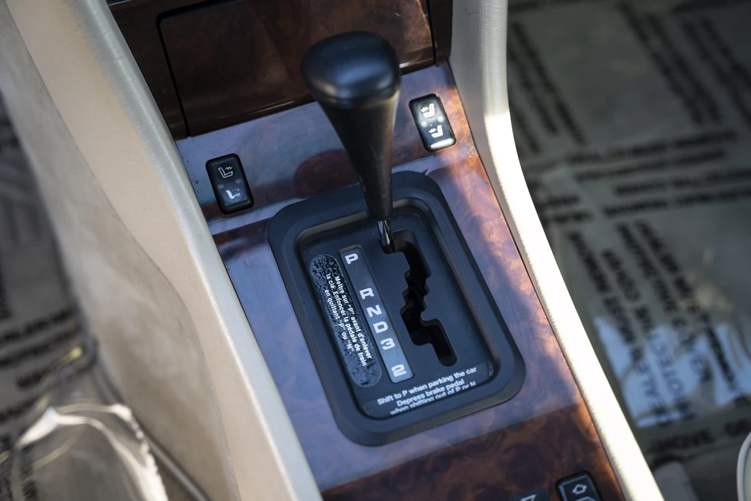 1992 Mercedes-Benz W124 E-Class - Image 28 of 31