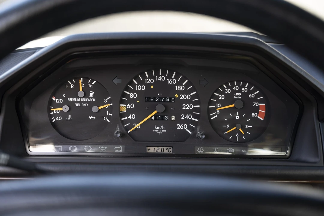 1992 Mercedes-Benz W124 E-Class - Image 23 of 31