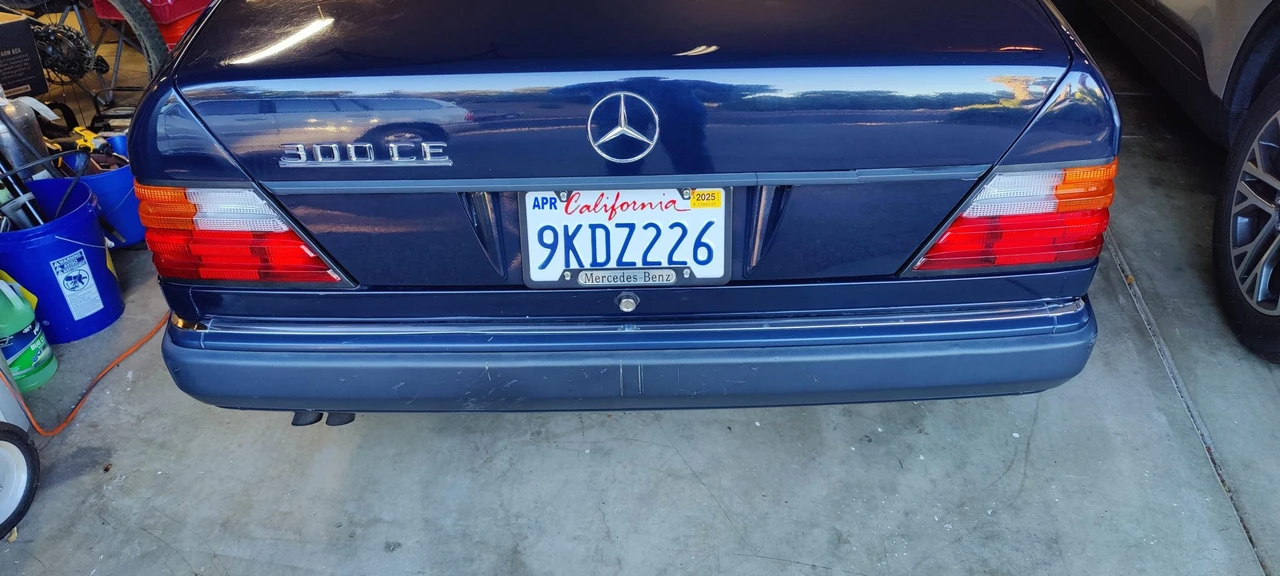 1992 Mercedes-Benz W124 E-Class - Image 25 of 31