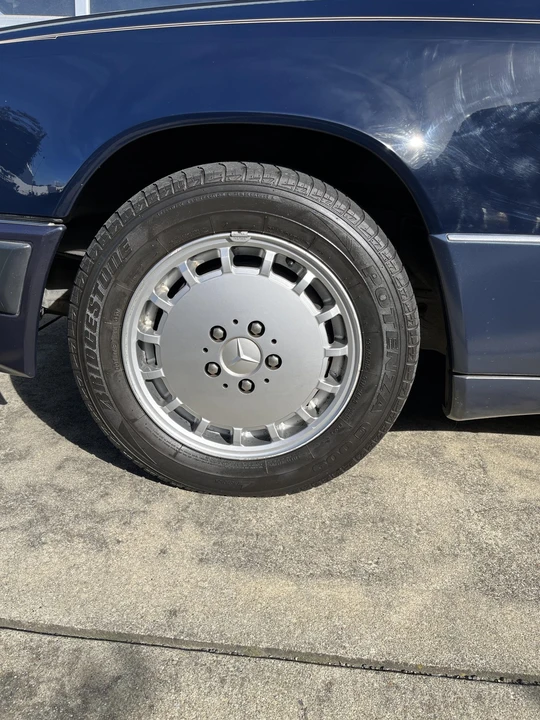 1992 Mercedes-Benz W124 E-Class - Image 27 of 31