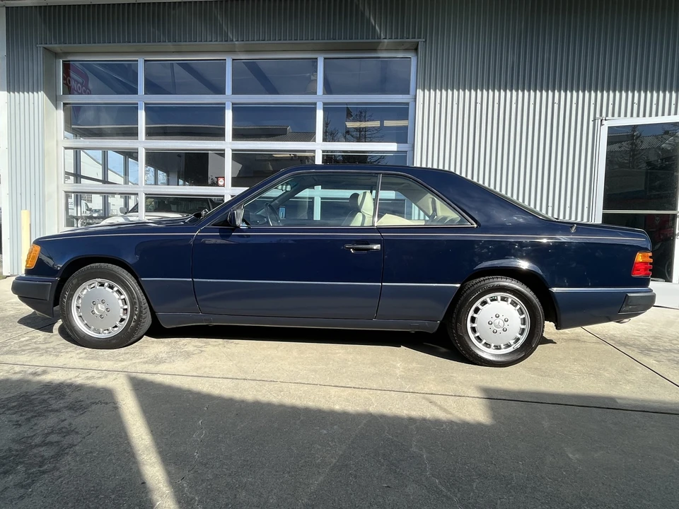 1992 Mercedes-Benz W124 E-Class - Image 15 of 31