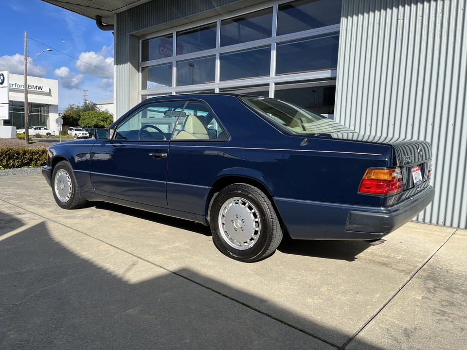 1992 Mercedes-Benz W124 E-Class - Image 12 of 31