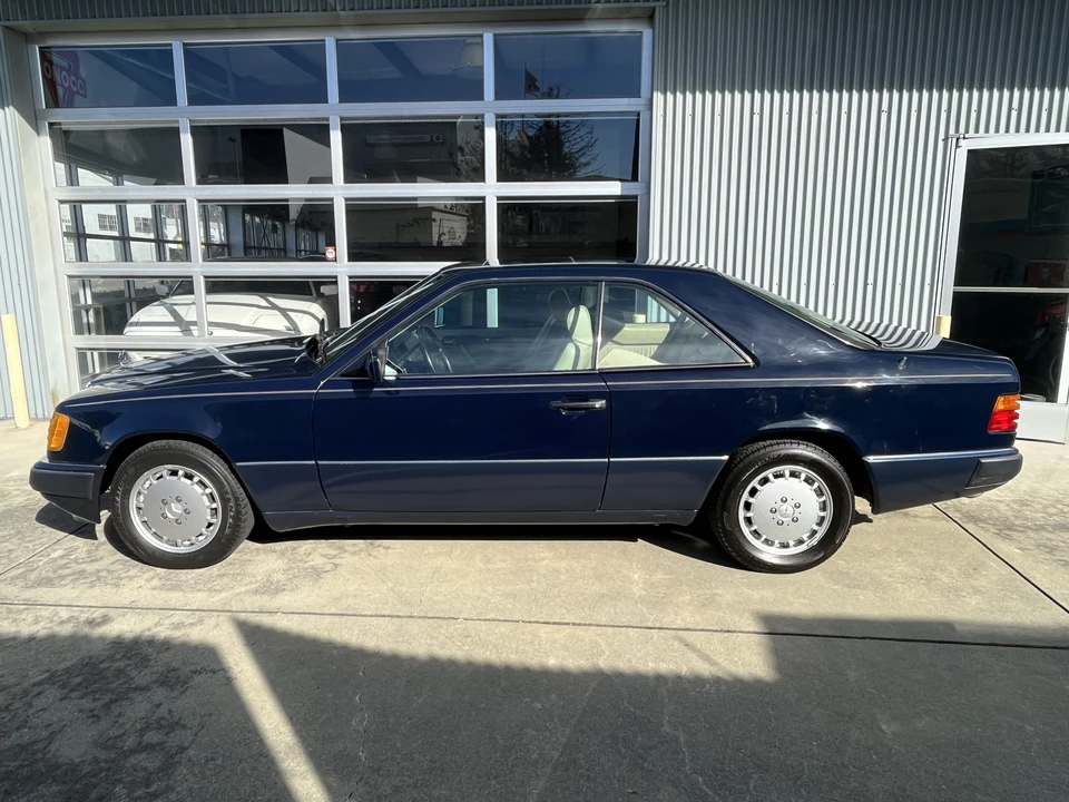 1992 Mercedes-Benz W124 E-Class - Image 14 of 31