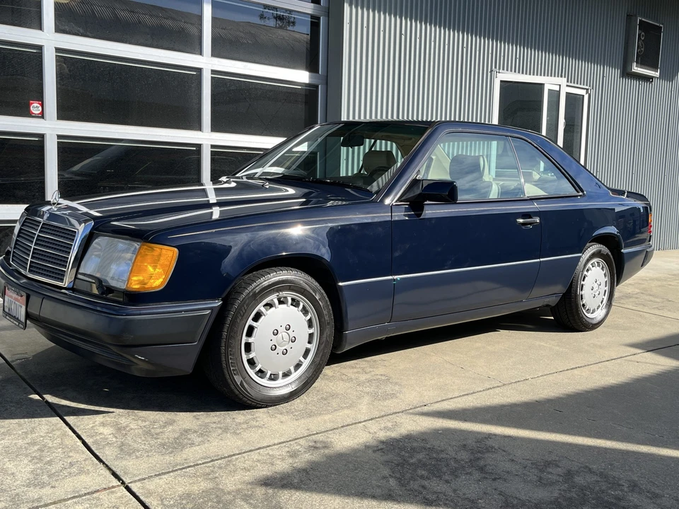 1992 Mercedes-Benz W124 E-Class - Image 3 of 31