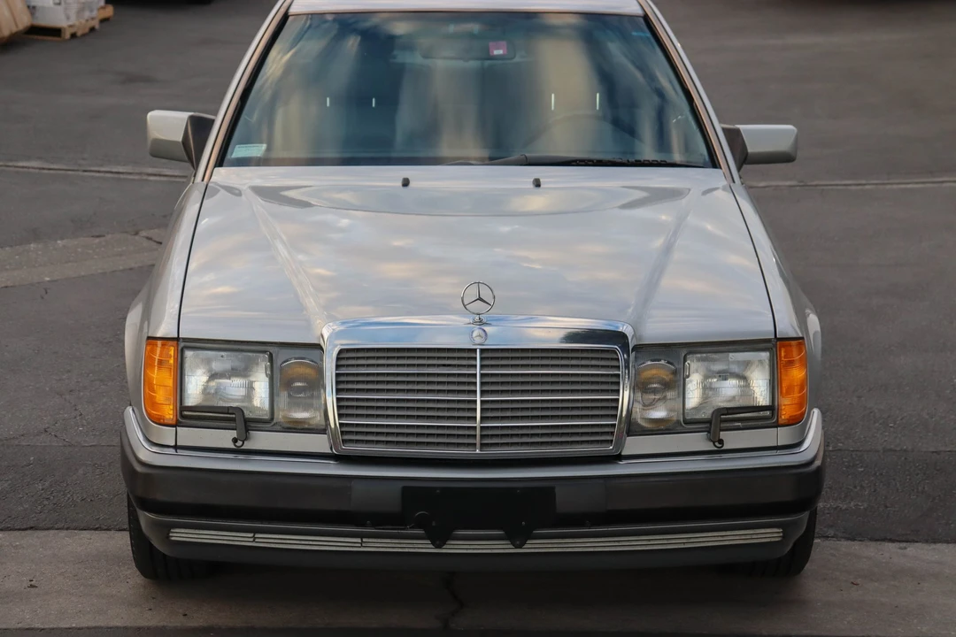 1992 Mercedes-Benz W124 E-Class - Image 25 of 31