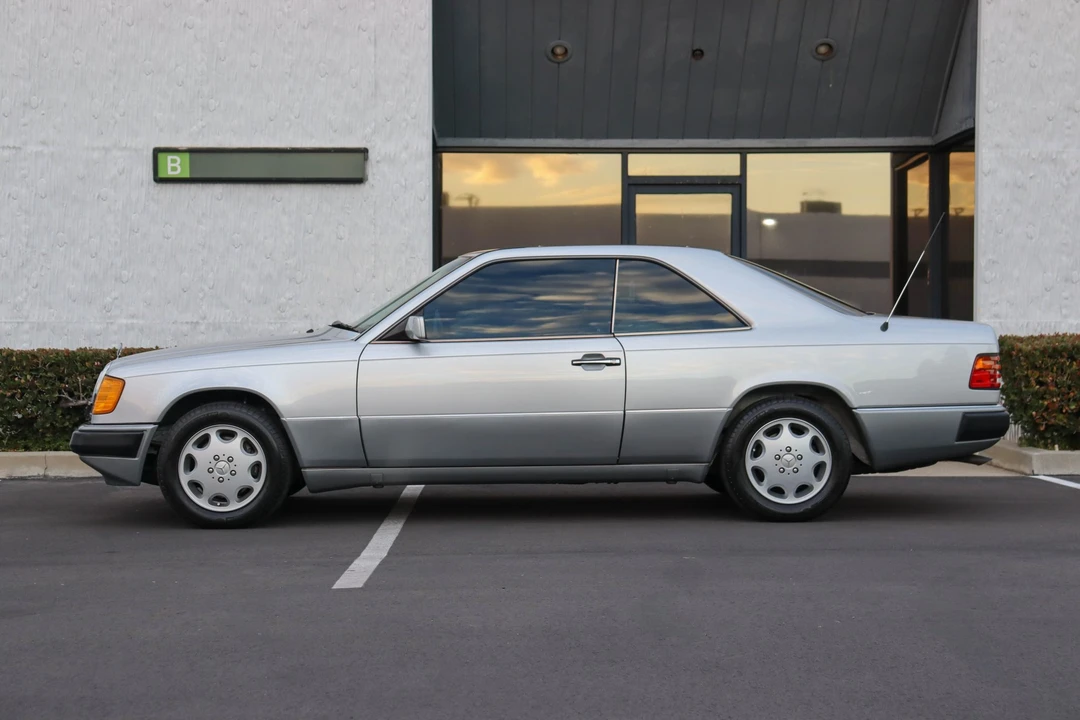1992 Mercedes-Benz W124 E-Class - Image 7 of 31