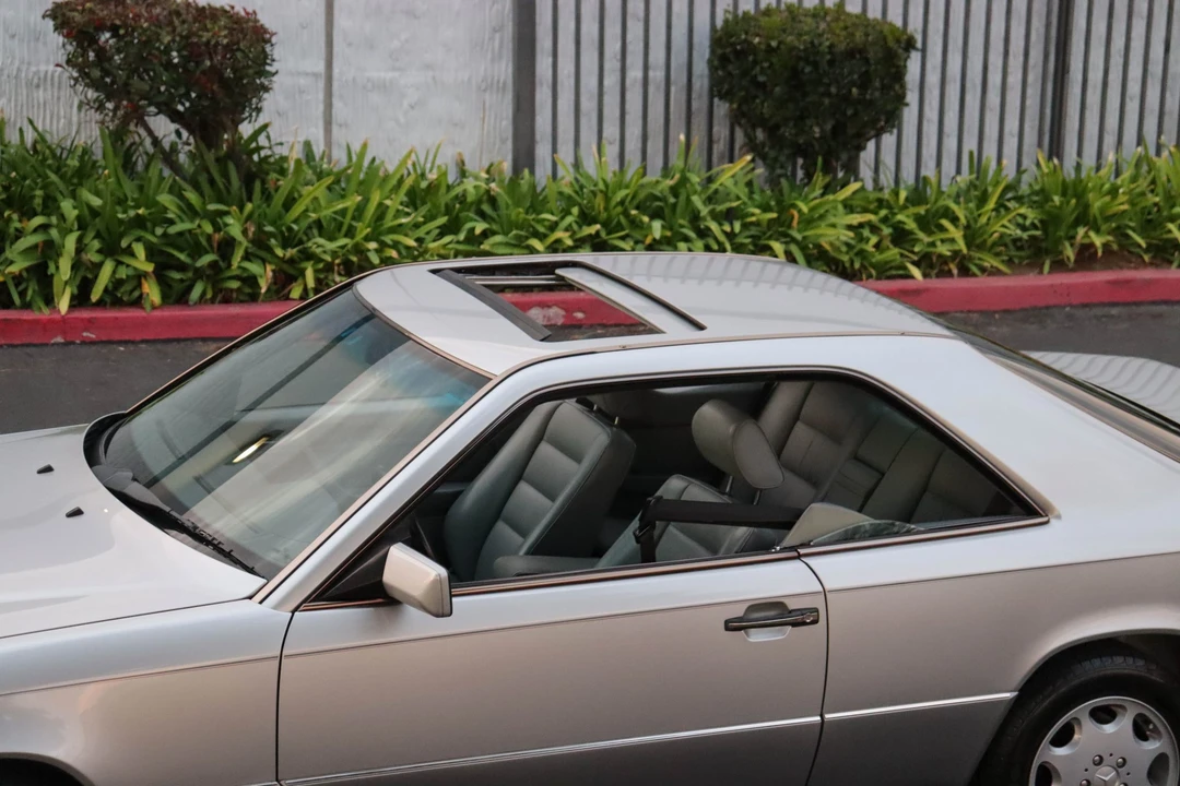 1992 Mercedes-Benz W124 E-Class - Image 31 of 31