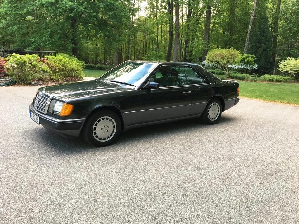 1992 Mercedes-Benz W124 E-Class - Image 12 of 31