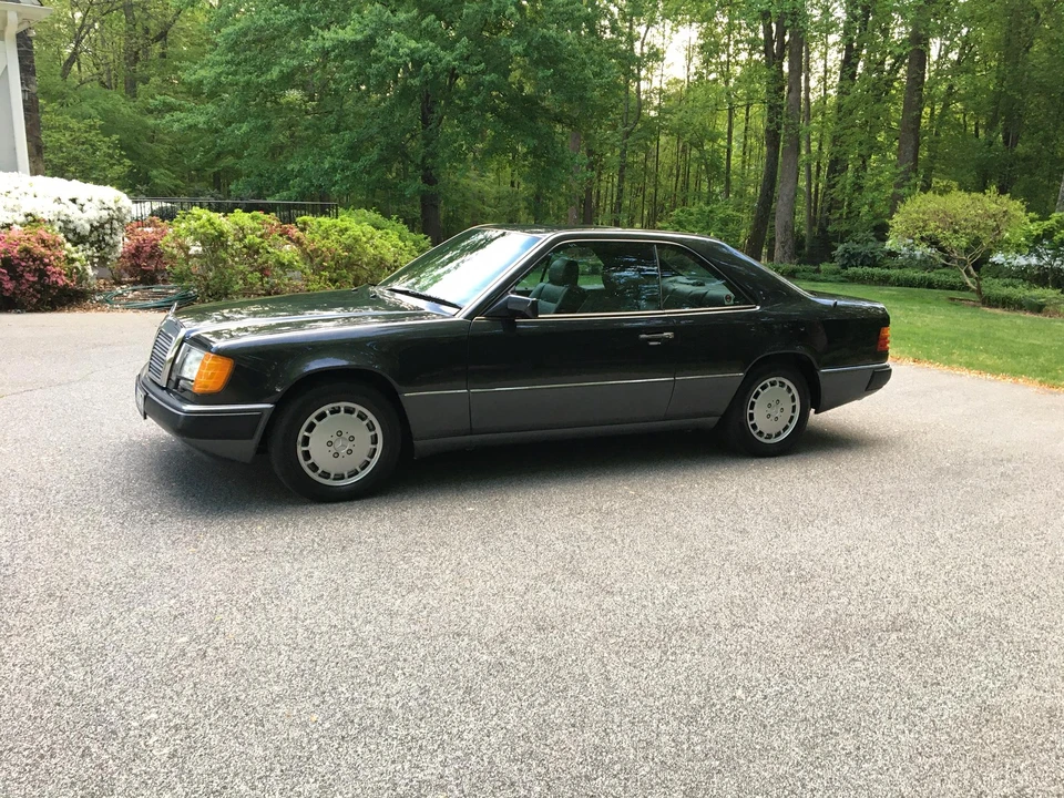 1992 Mercedes-Benz W124 E-Class - Image 13 of 31