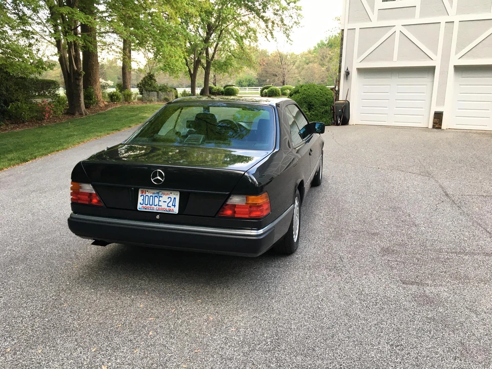 1992 Mercedes-Benz W124 E-Class - Image 28 of 31