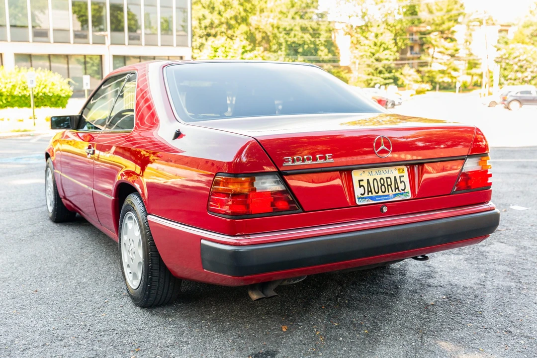 1992 Mercedes-Benz W124 E-Class - Image 7 of 31
