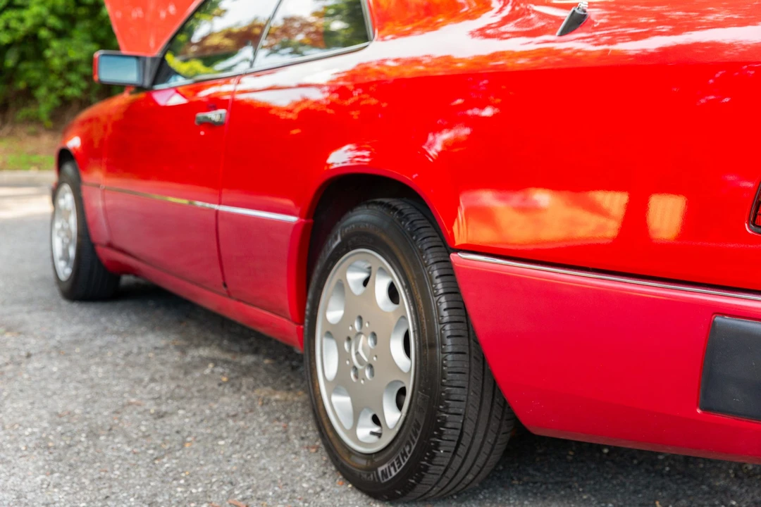 1992 Mercedes-Benz W124 E-Class - Image 14 of 31