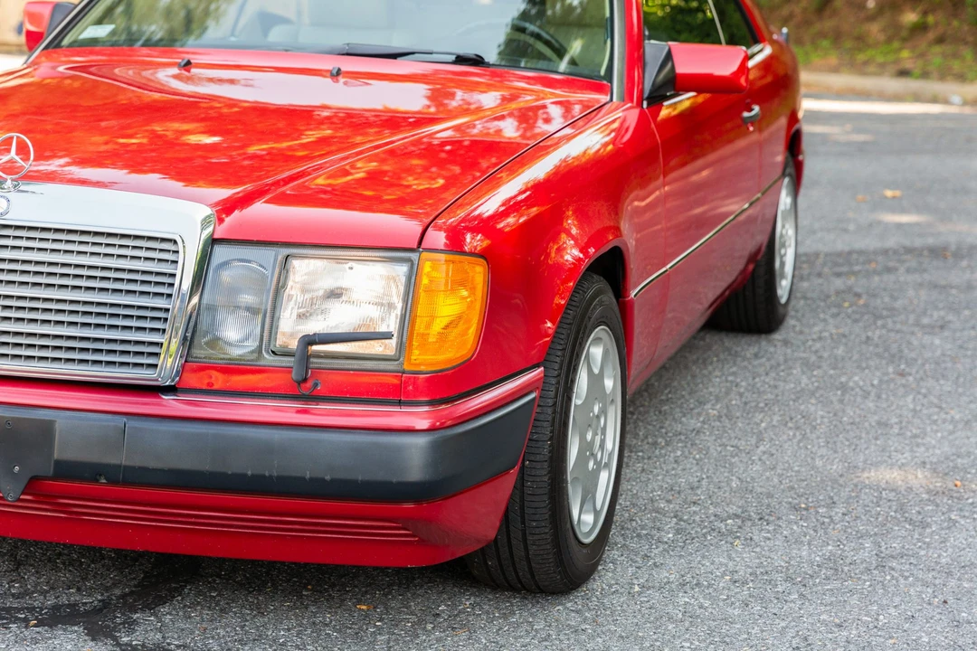1992 Mercedes-Benz W124 E-Class - Image 11 of 31