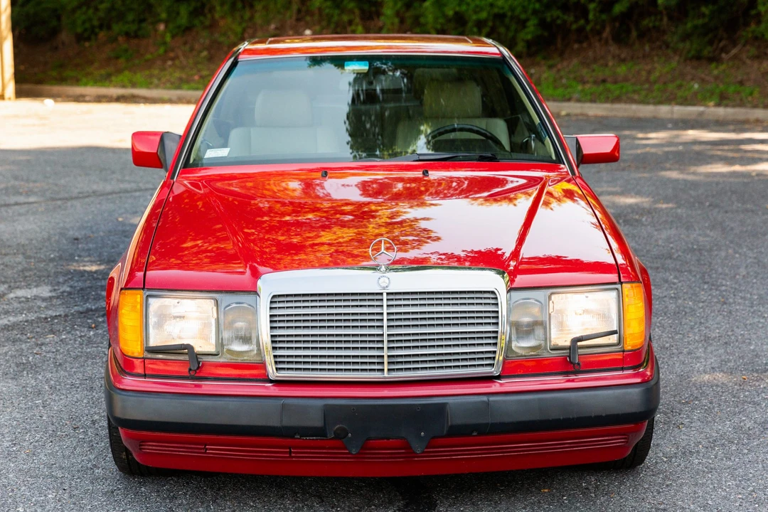 1992 Mercedes-Benz W124 E-Class - Image 2 of 31