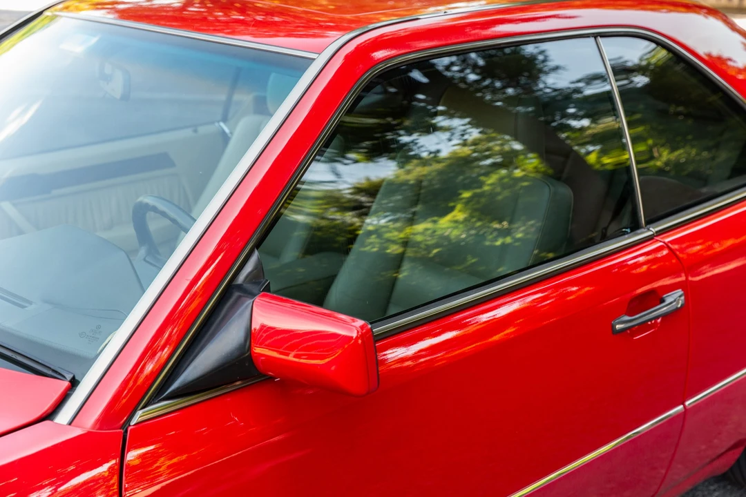 1992 Mercedes-Benz W124 E-Class - Image 29 of 31