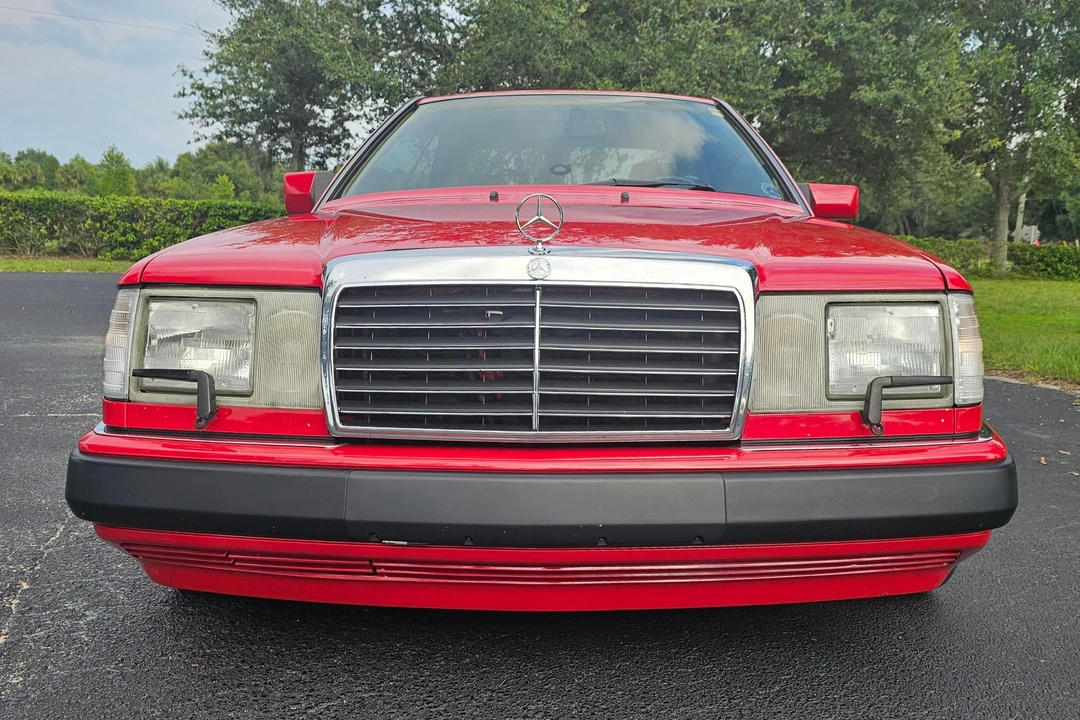 1992 Mercedes-Benz W124 E-Class - Image 2 of 31