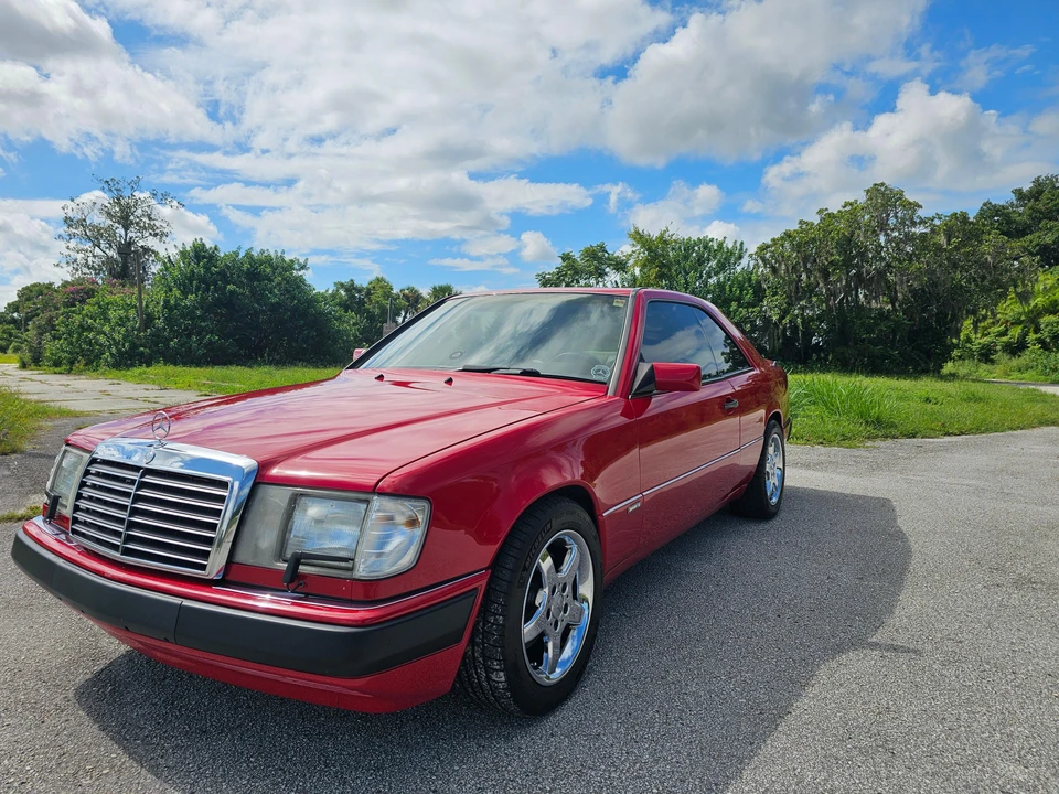 1992 Mercedes-Benz W124 E-Class - Image 9 of 31