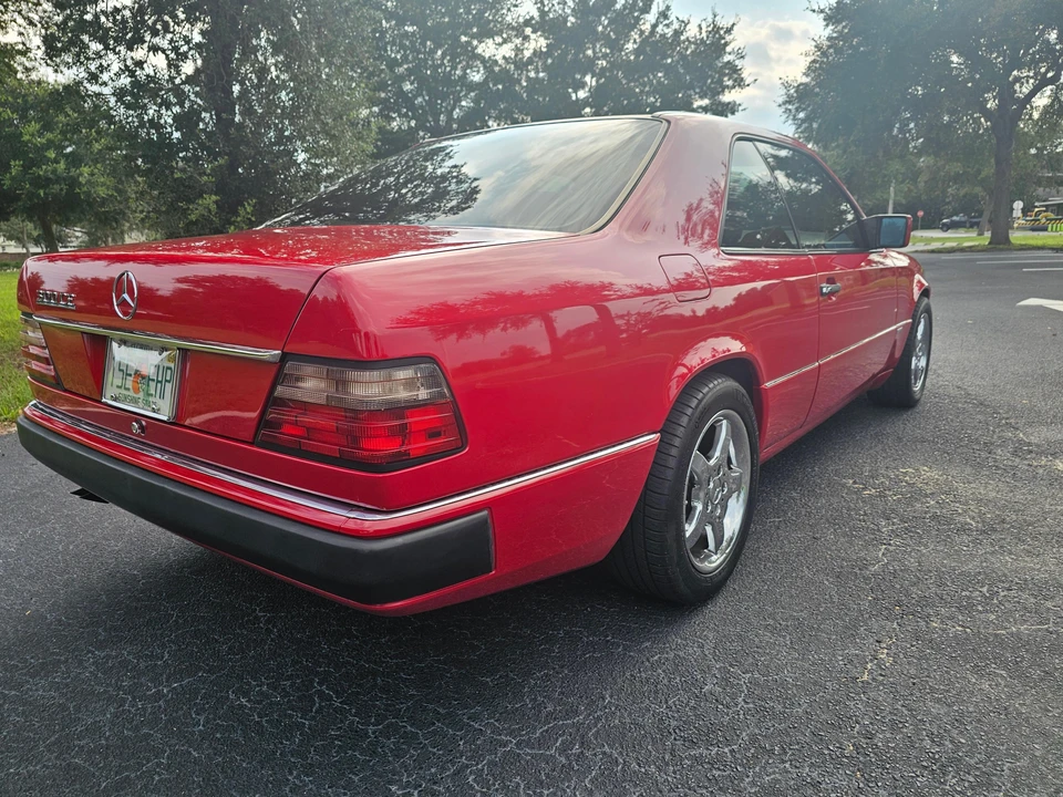 1992 Mercedes-Benz W124 E-Class - Image 14 of 31
