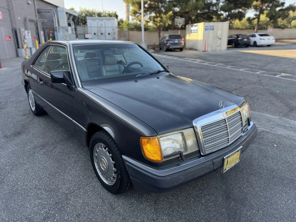 1992 Mercedes-Benz W124 E-Class - Image 17 of 31